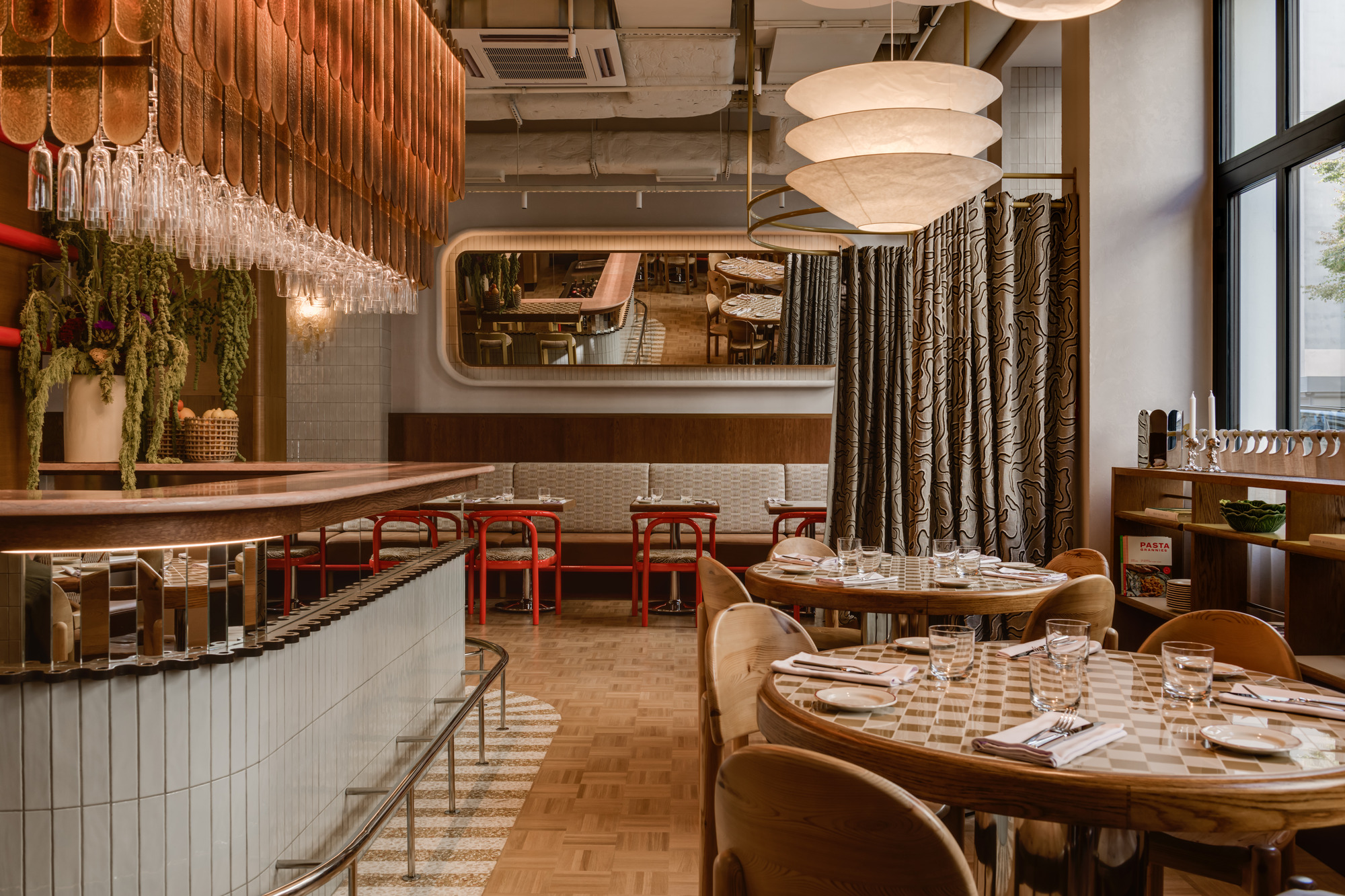 Druk ścienny w restauracji i hotelu